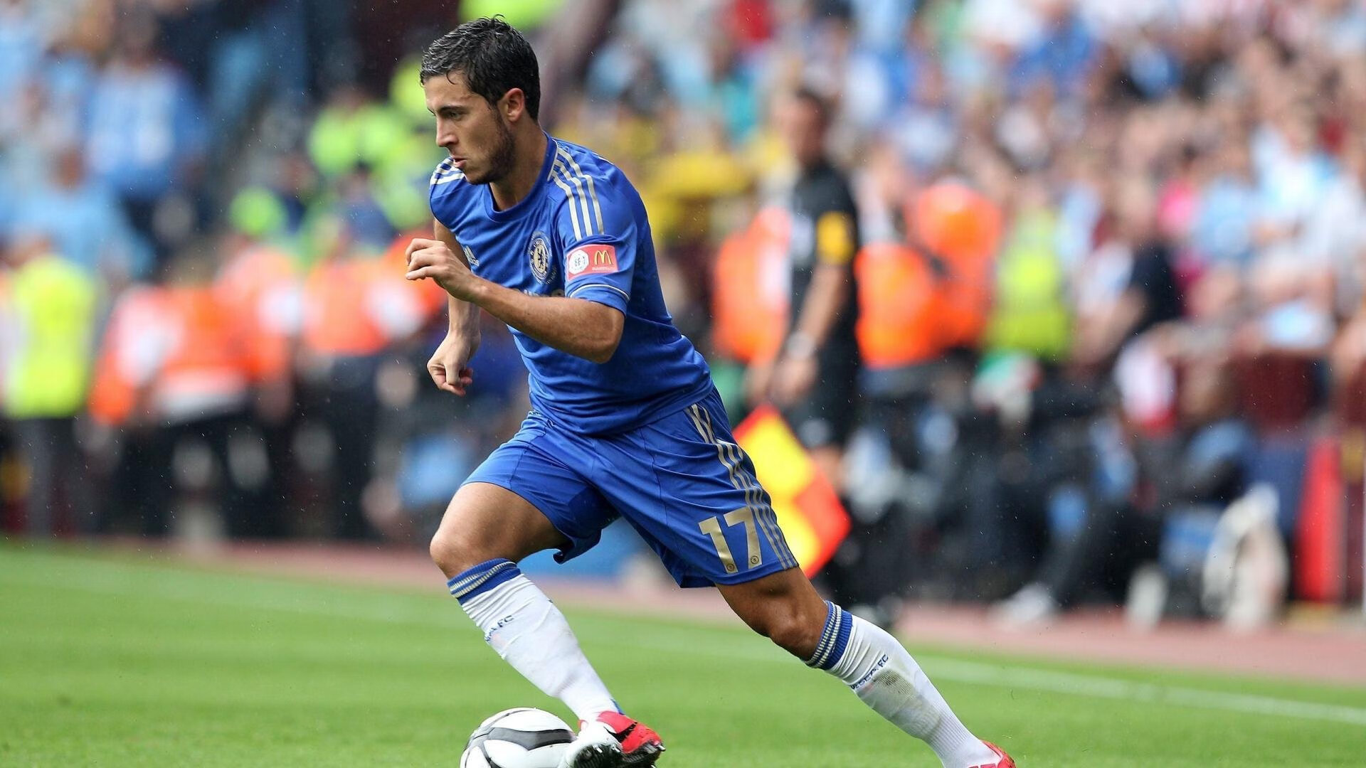 No!右腹股沟拉伤啊!这可是湖人的核心巨头,右腹股沟拉伤怎么治疗